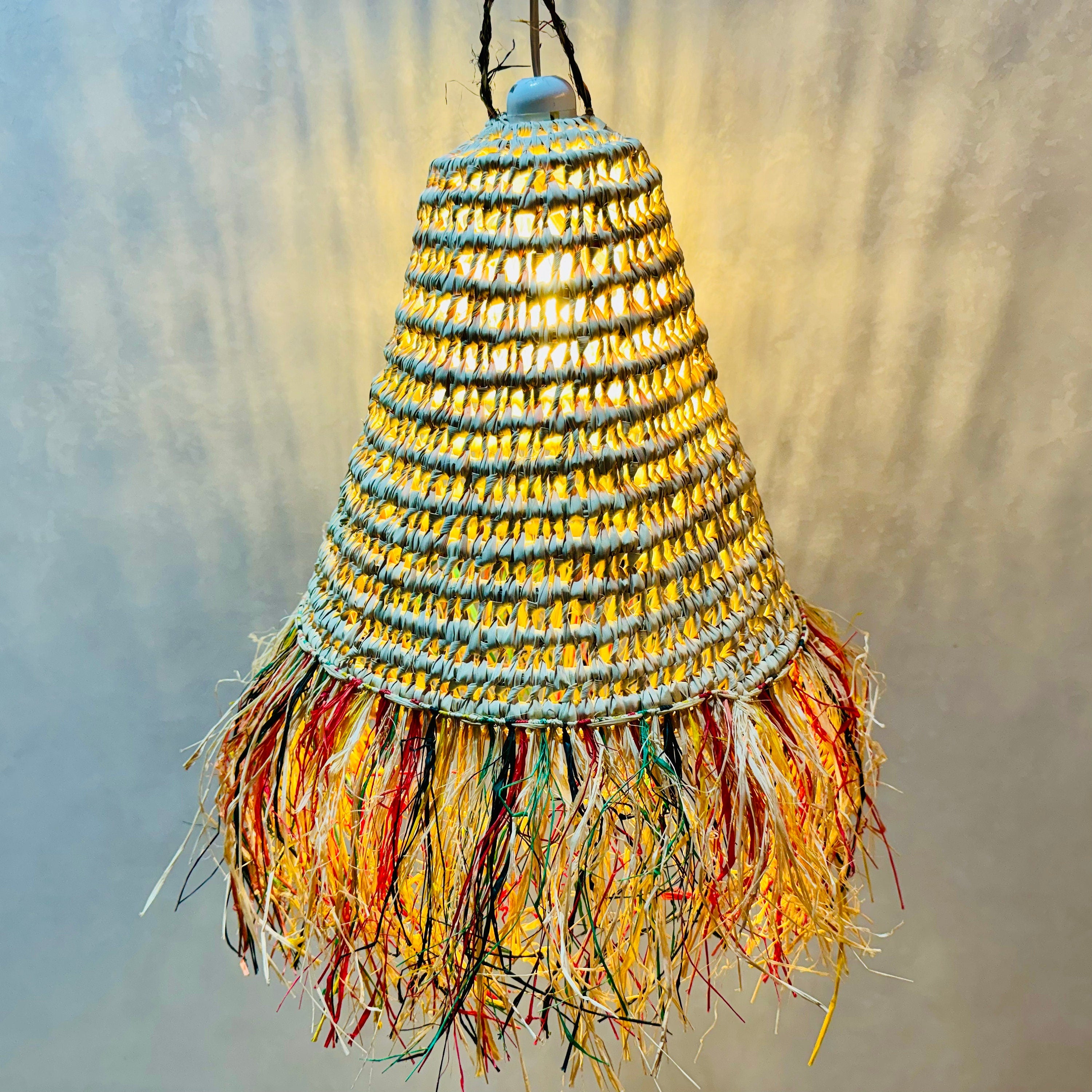 Handcrafted Braided Pendant Lamp in Natural Palm Fiber - Eco-Friendly Boho Lighting with Moroccan Flair